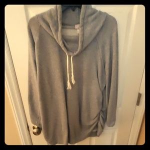 Grey maternity sweatshirt